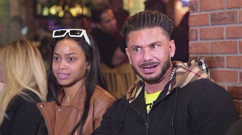 is pauly and nikki still together|Jersey Shore: How Nikki Hall Subtly Shut Down。